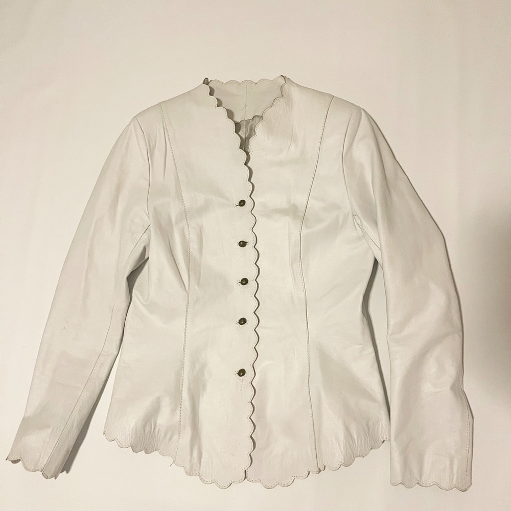 white leather scalloped trim jacket size S